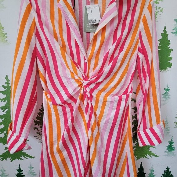 H&M Knot Detail Shirt Dress. - Picture 3 of 12